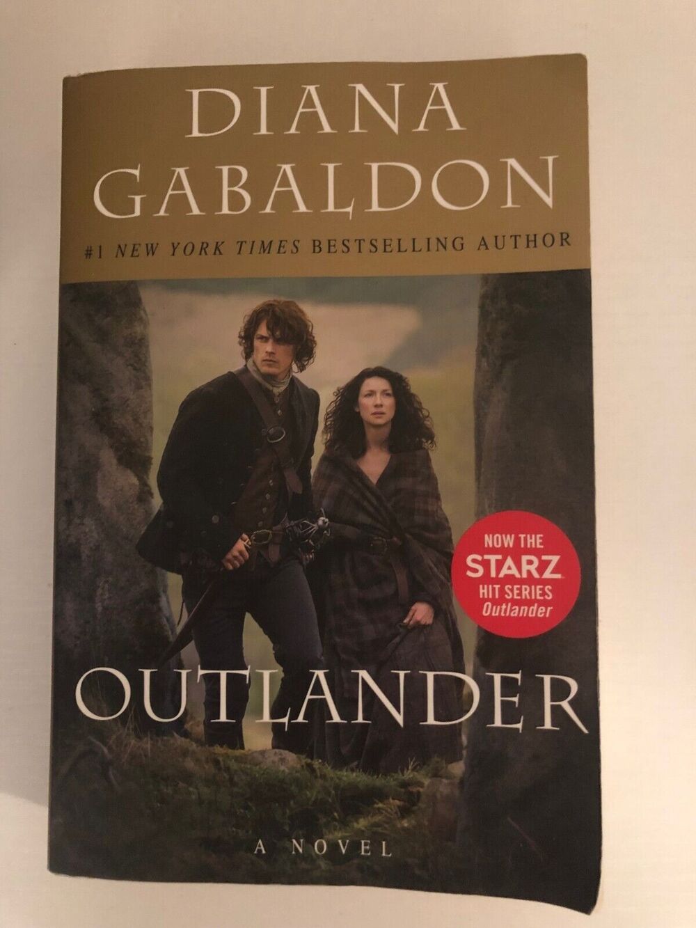 Outlander (Starz Tie-in Edition): A Novel Gabaldon, Diana Paperback Very Good